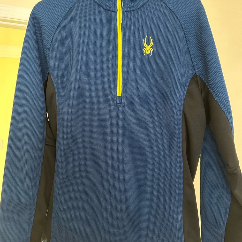 Spyder Men's Blue and Black Sweater